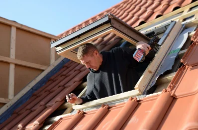 Pose de fenêtres de toit Velux à Largentière